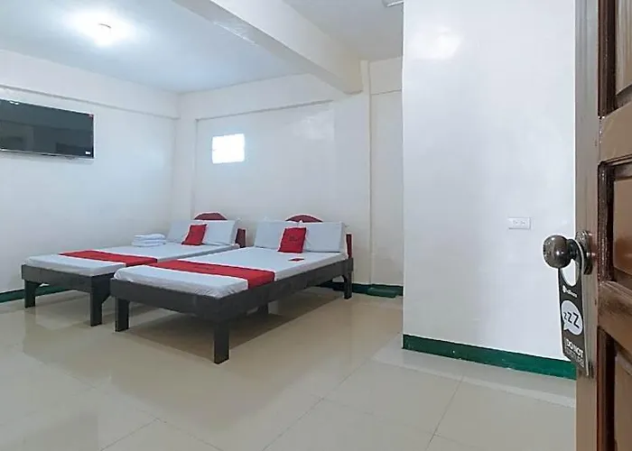 Reddoorz @ Western Bicutan Transients *