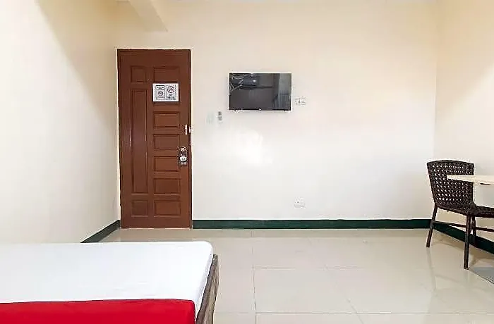 Hotel Reddoorz @ Western Bicutan Transients